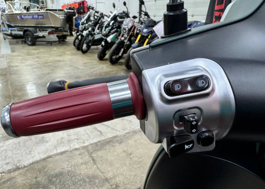 Скутер PROMAX Miami 240 (49) в Жуковском