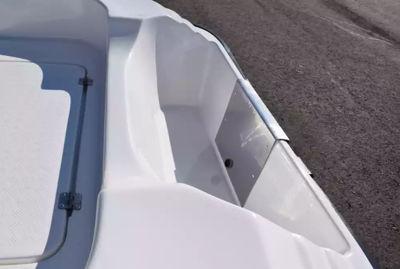 Стеклопластиковая лодка Пингвин (тримаран) в Жуковском