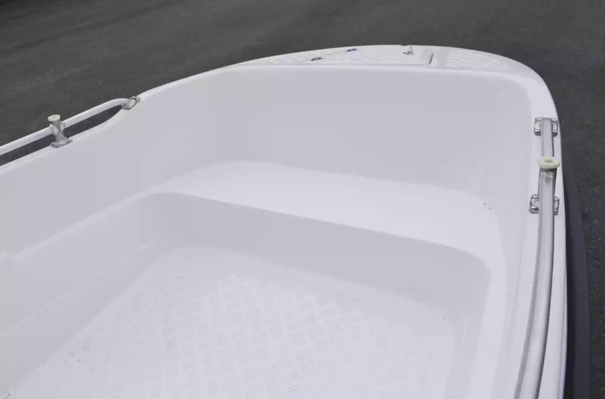 Стеклопластиковая лодка Пингвин New (тримаран) в Жуковском