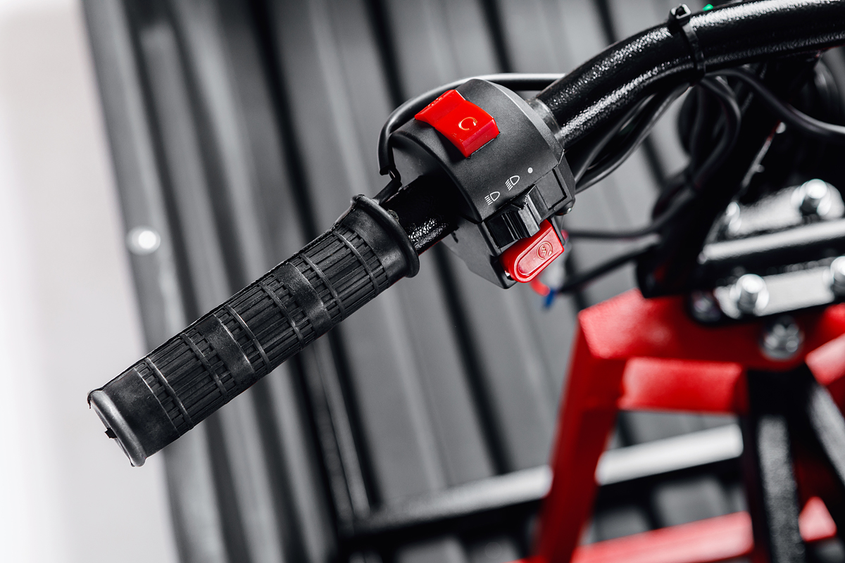 Модуль толкач IKUDZO TERRAIN с подогревом ручек в Жуковском