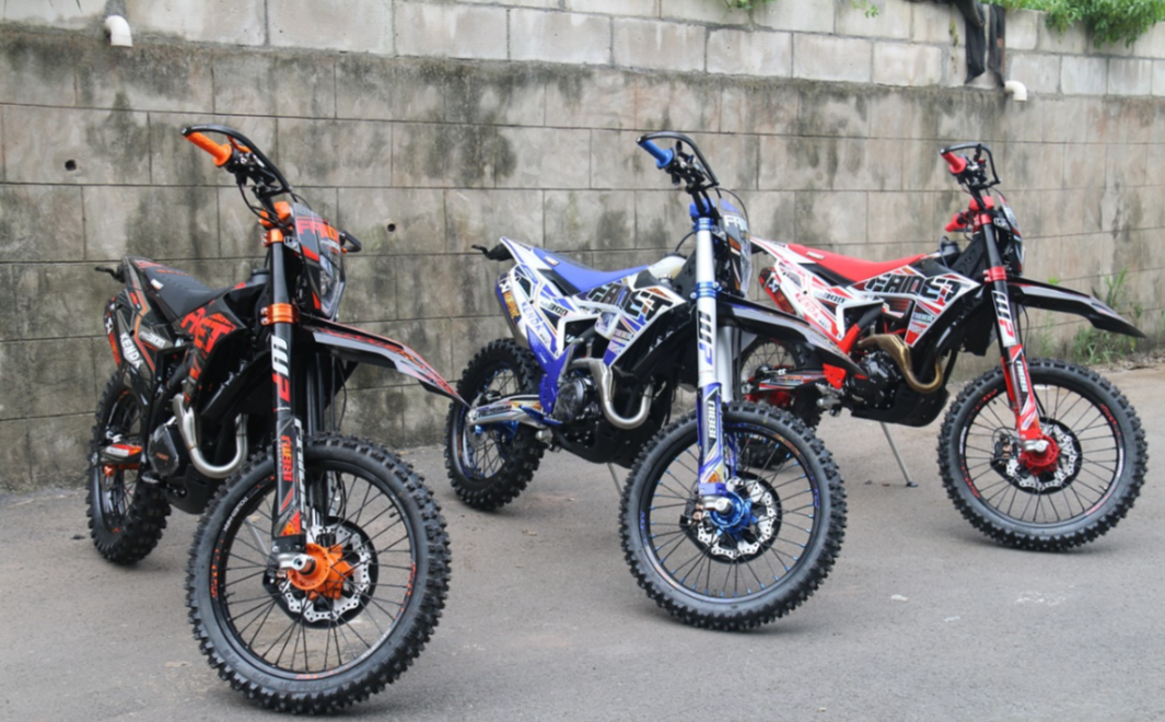 Кроссовый мотоцикл FAIDET NC300S ULTRA WP в Жуковском