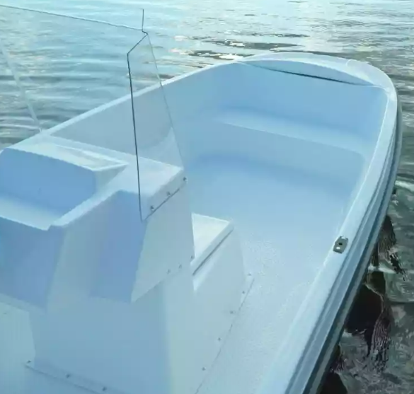 Стеклопластиковая лодка Пингвин с консолью (тримаран) в Жуковском