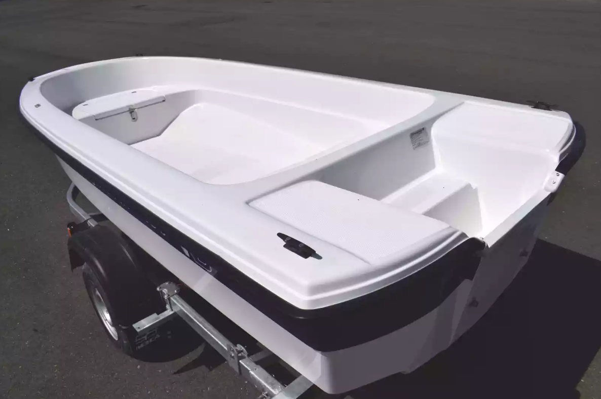 Стеклопластиковая лодка Wyatboat 430 тримаран в Жуковском
