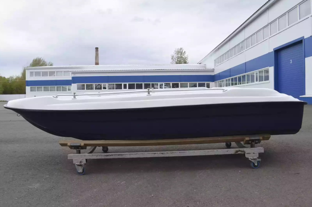 Стеклопластиковая лодка Пингвин New (тримаран) в Жуковском