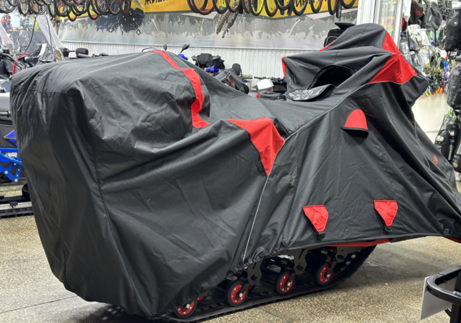 Чехол транспорт. снегохода IKUDZO HUNTER черно-красный Оксфорд ПРЕМИУМ качества с лого IKUDZO в Жуковском