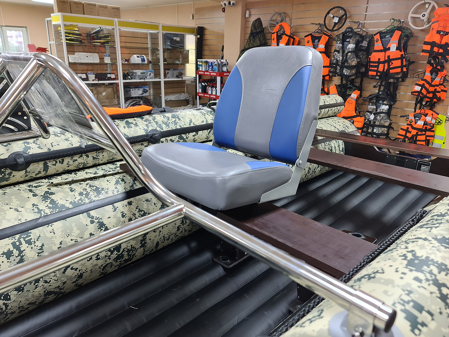 КРЕСЛО МЯГКОЕ РАСКЛАДНОЕ С ПОВОРОТНЫМ МЕХАНИЗМОМ ДЛЯ ЛОДОК в Жуковском