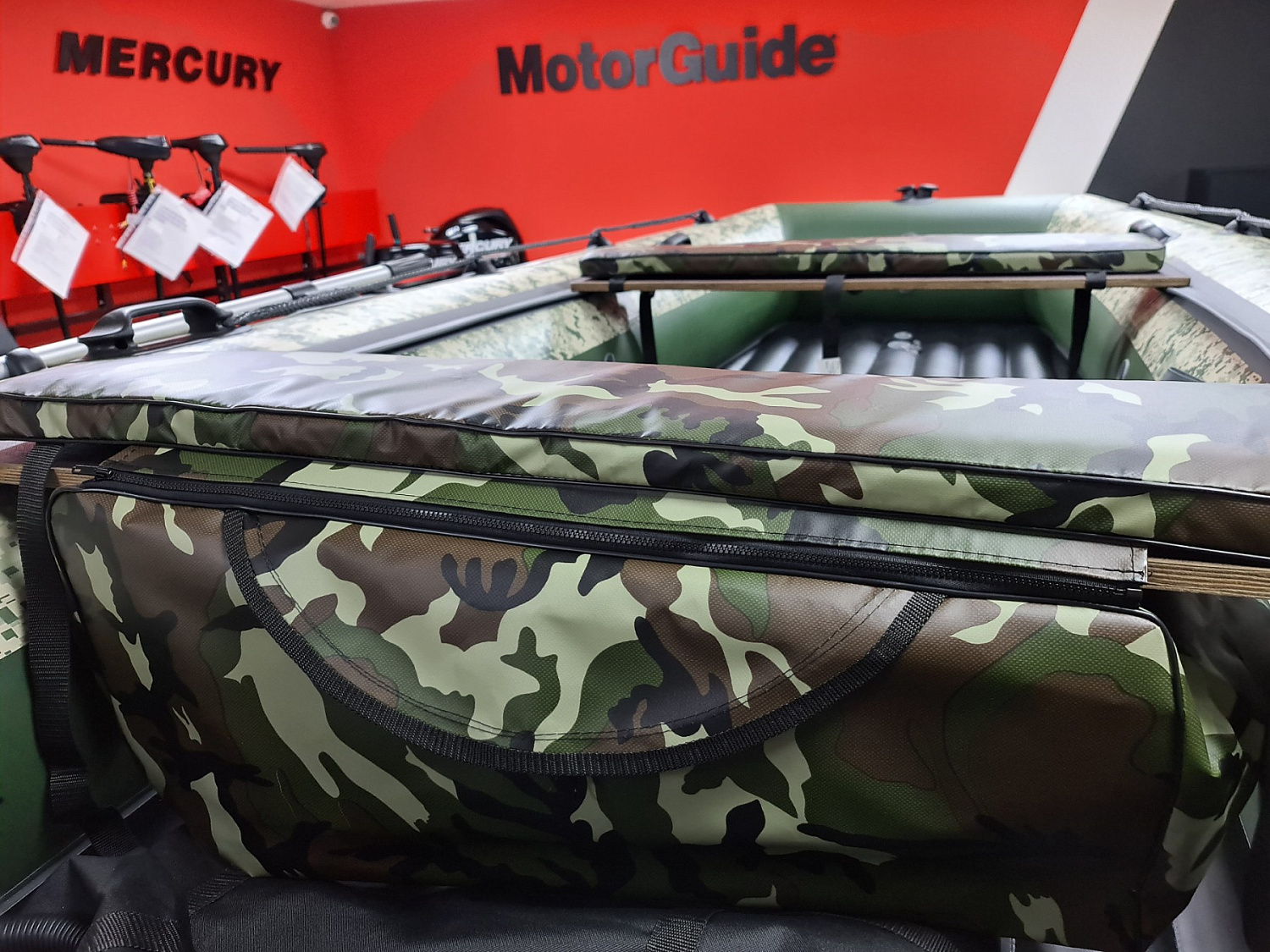 КОМПЛЕКТ МЯГКИХ НАКЛАДОК С СУМКОЙ ДЛЯ ЛОДОК 105Х20 КАМУФЛЯЖ в Жуковском